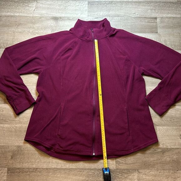 Old Navy XXL Active Jacket. Zip up with thumb holes. Soft & cozy. - Picture 2 of 6